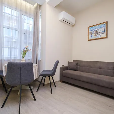 Cozy Corner-heart Of Apartmán Plovdiv